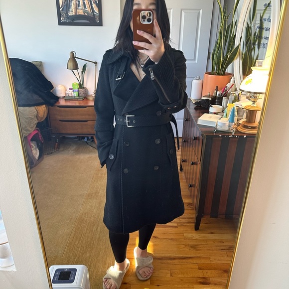 Andrew Marc • Tailored double breasted long coat - Picture 3 of 16